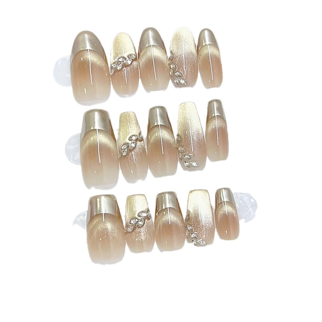 Elegant Press-On Nail Art Set with Glamorous Details Kalsten