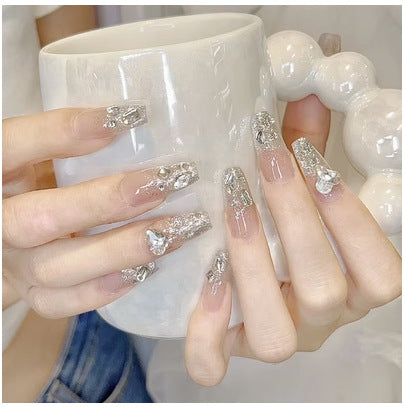 Glamorous Nail Art Kalsten