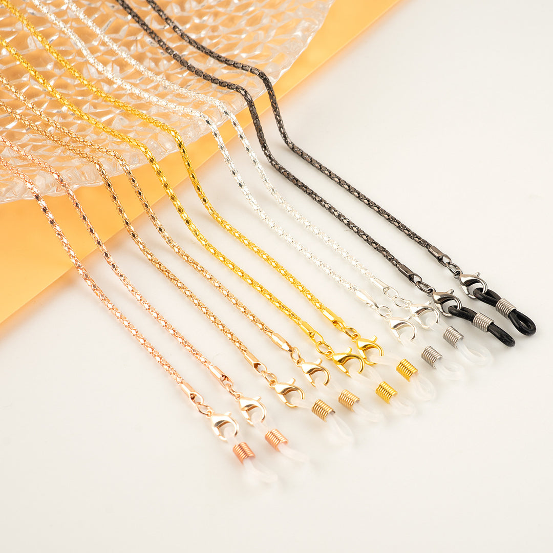 Sophisticated Chain Eyewear Holder Kalsten