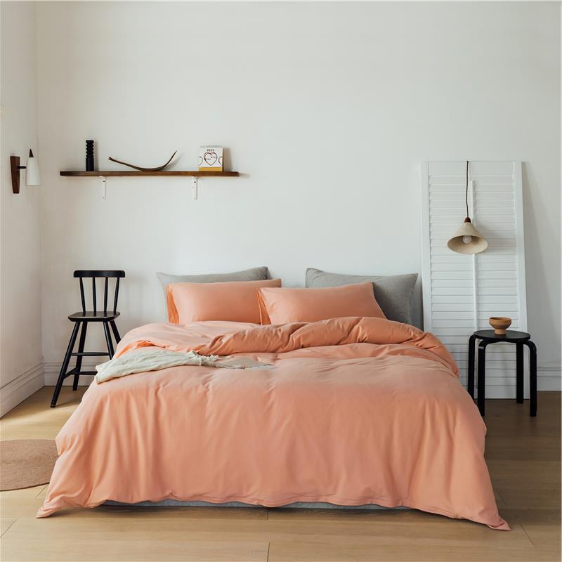 Bedding set made of breathable cotton percale with temperature-regulating processing