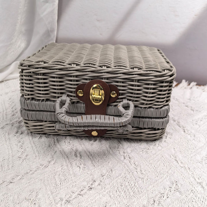 Ladies elegant and stylish cosmetic case Kalsten