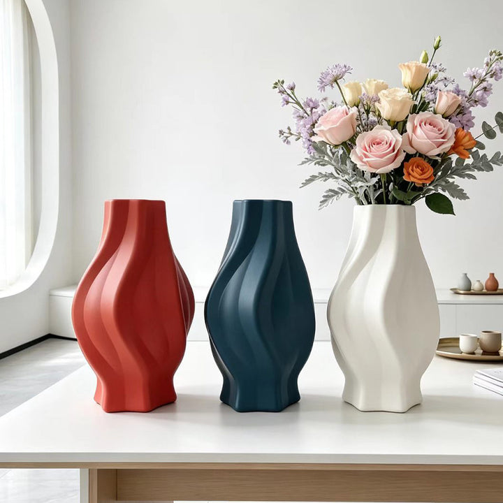 Wave-Designed Decorative Vase Kalsten