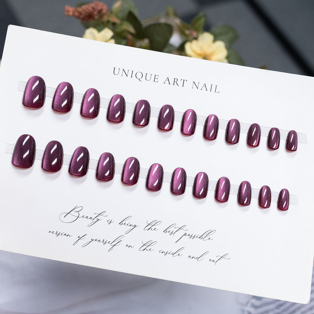 Glossy Press-On Nail Art Set