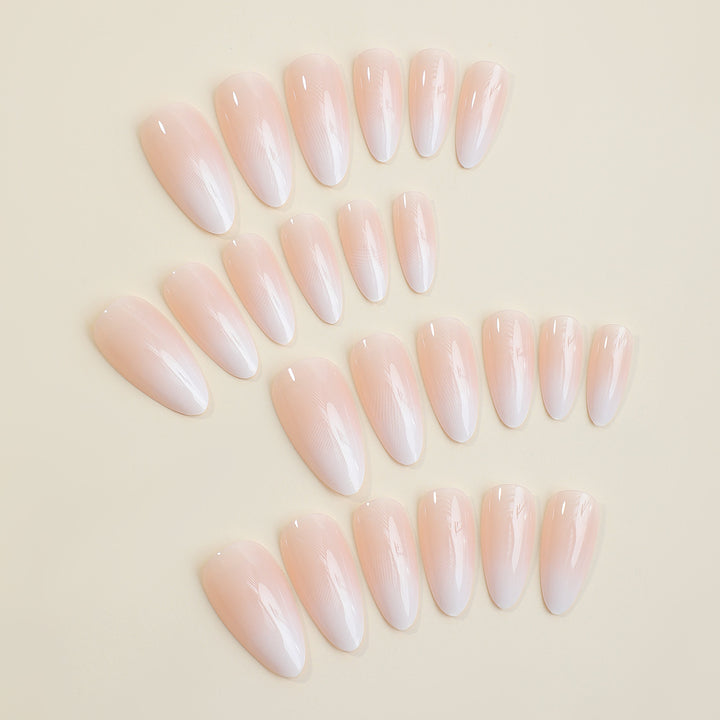 Artificial nail set with elegant tips and hassle-free application Kalsten