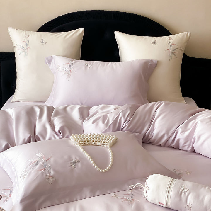 Luxurious satin bedding set with fine embroidery