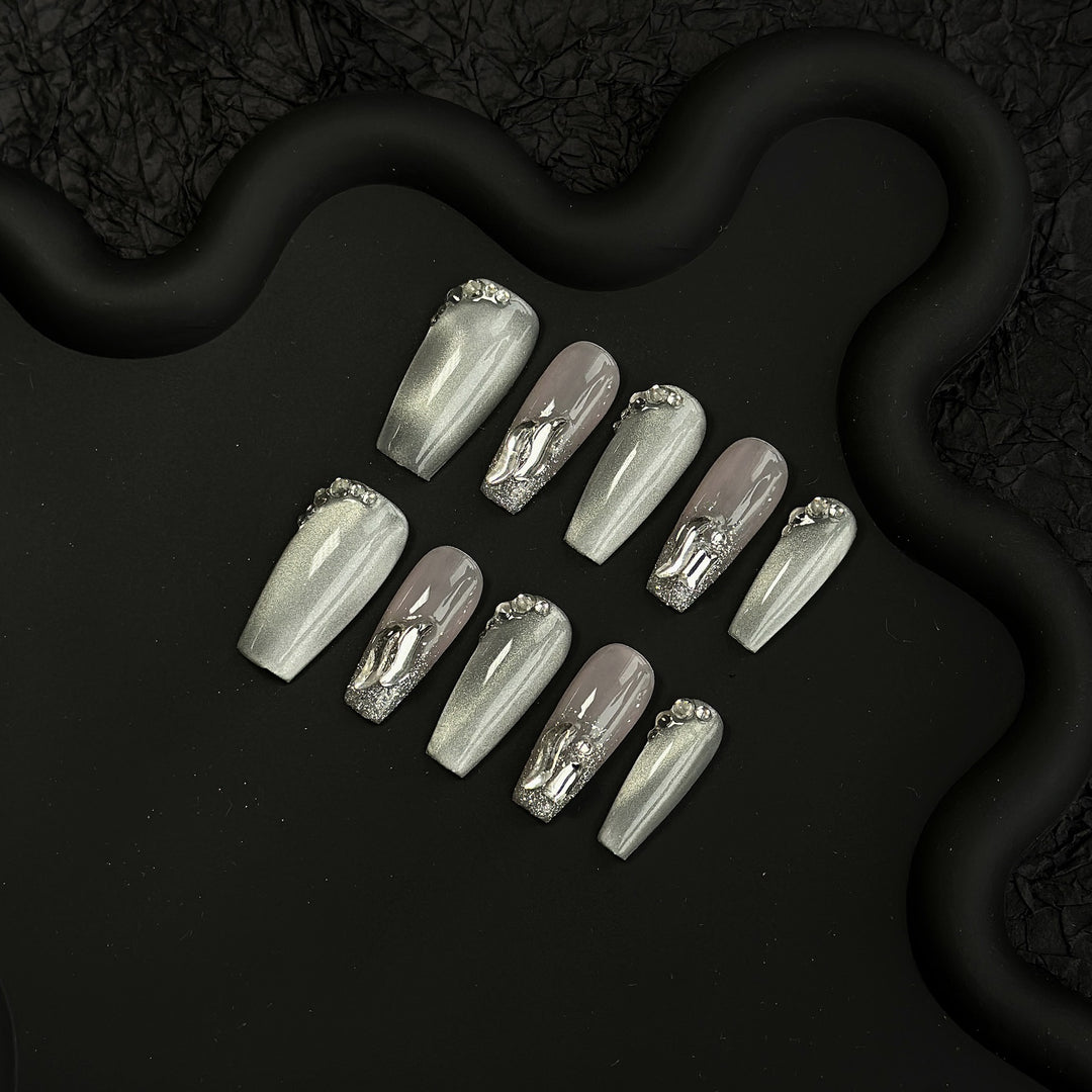 Butterfly-Embellished Press-On Nail Set