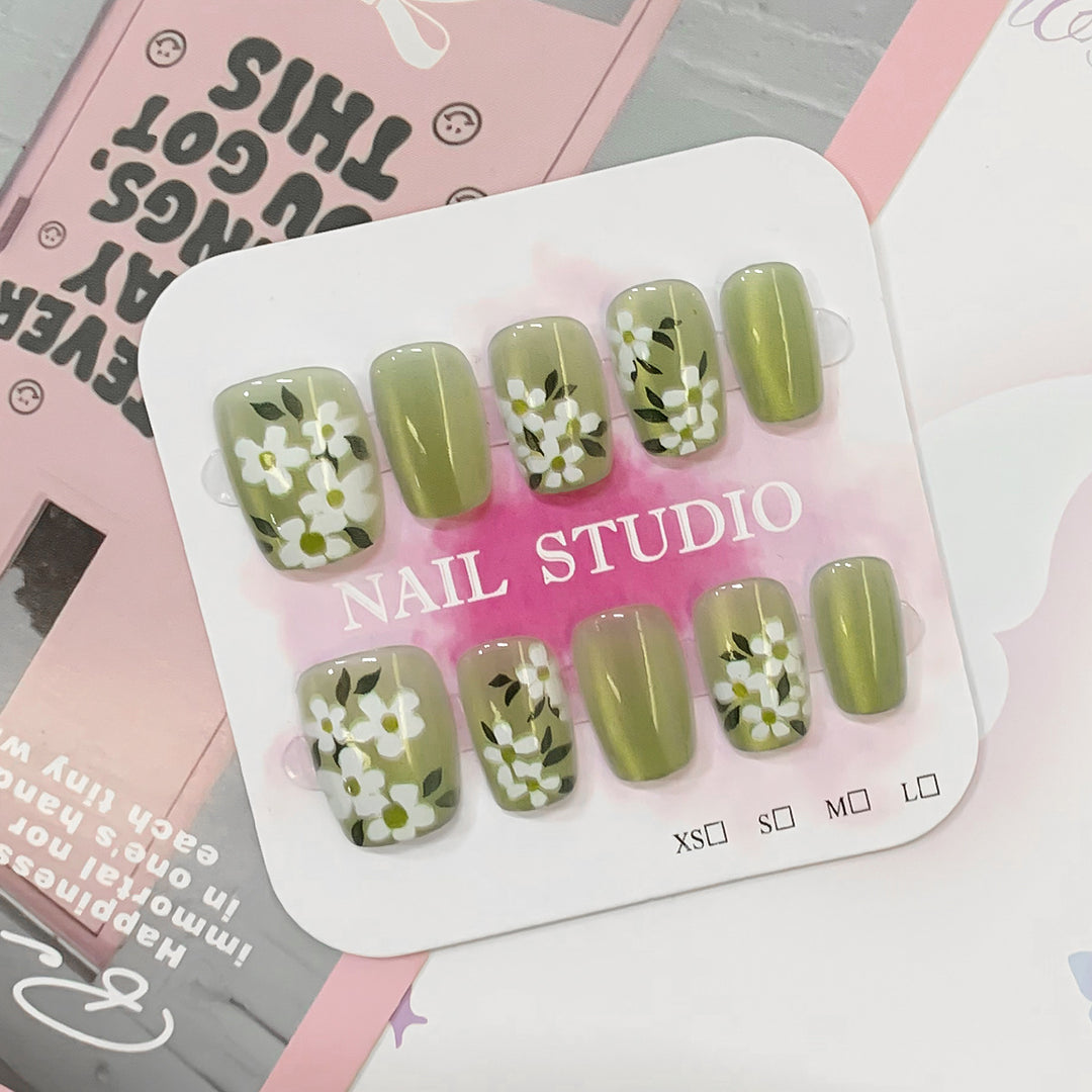 Artificial nails with floral patterns Kalsten