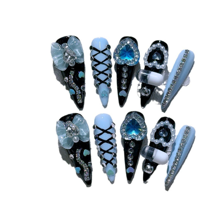 Glamorous Nail Art Extensions