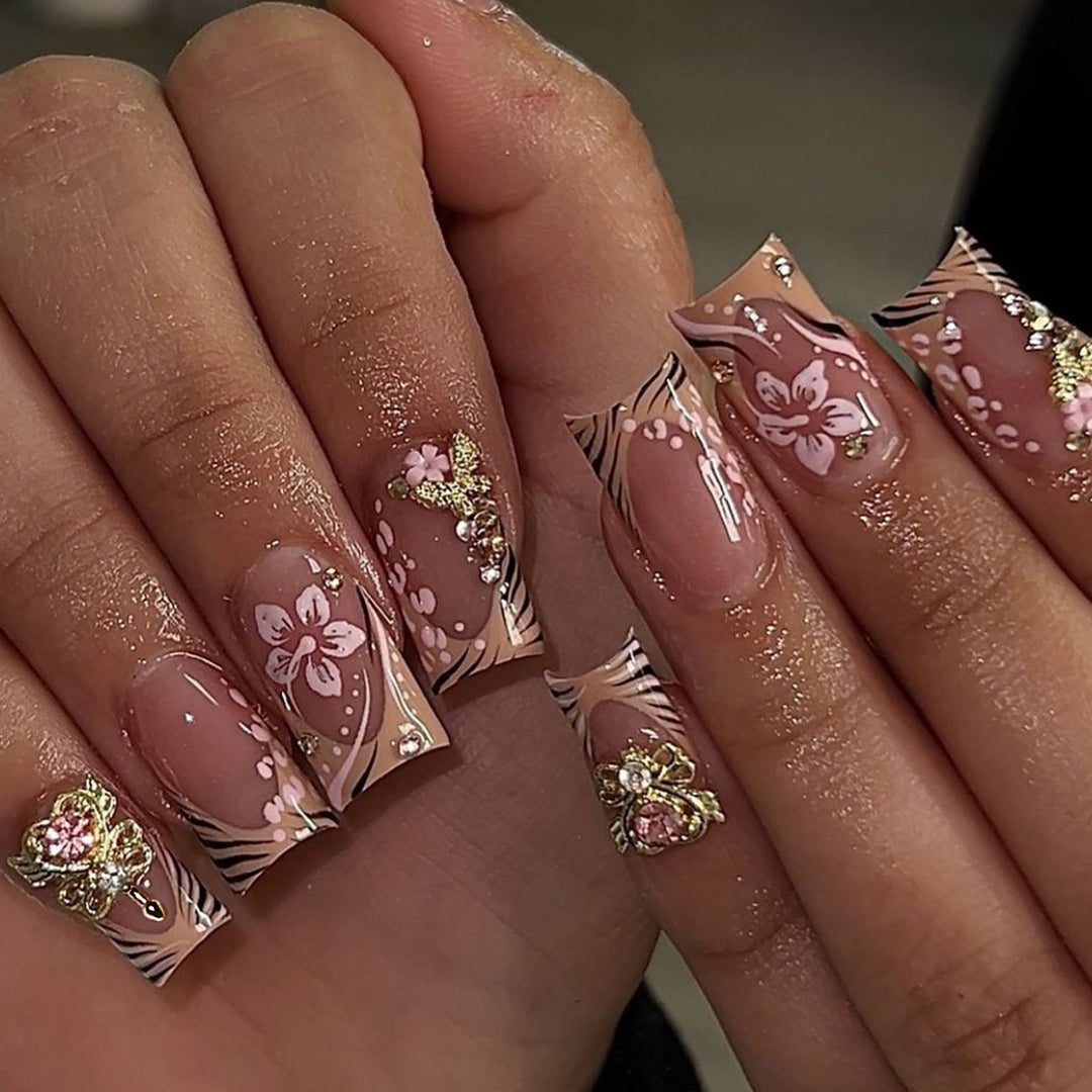 Artistic Press-On Nails with Floral and Gemstone Accents Kalsten