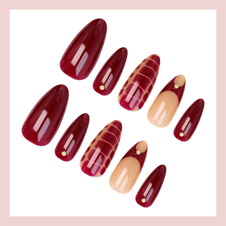 Acrylic nail set with elegant golden accents and trendy design Kalsten