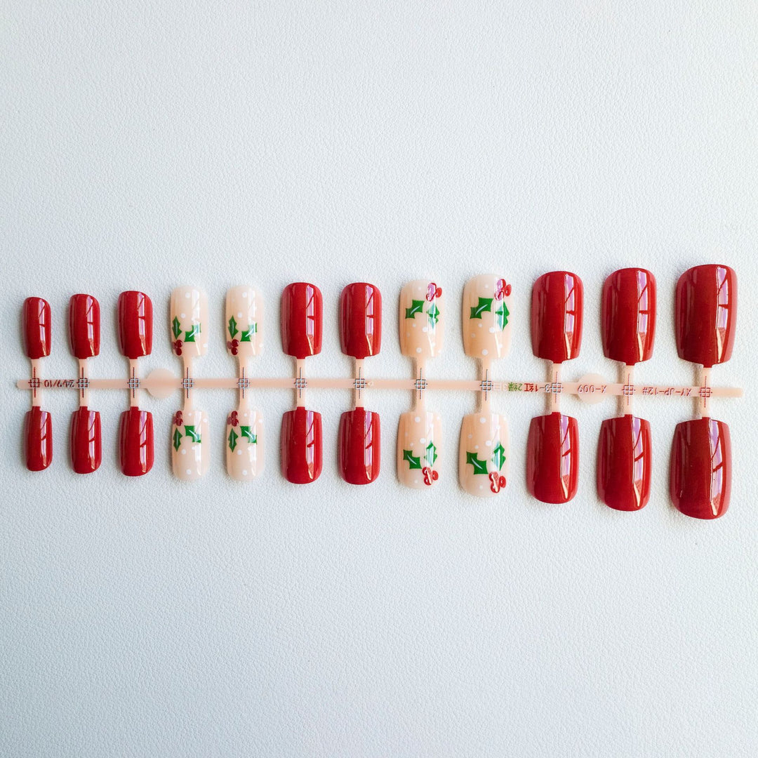 Holiday-Themed Floral Nail Art Set