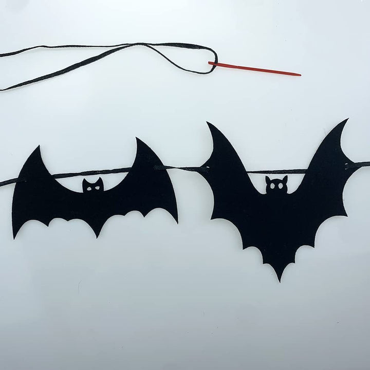 Decorative Bat Garland Kalsten