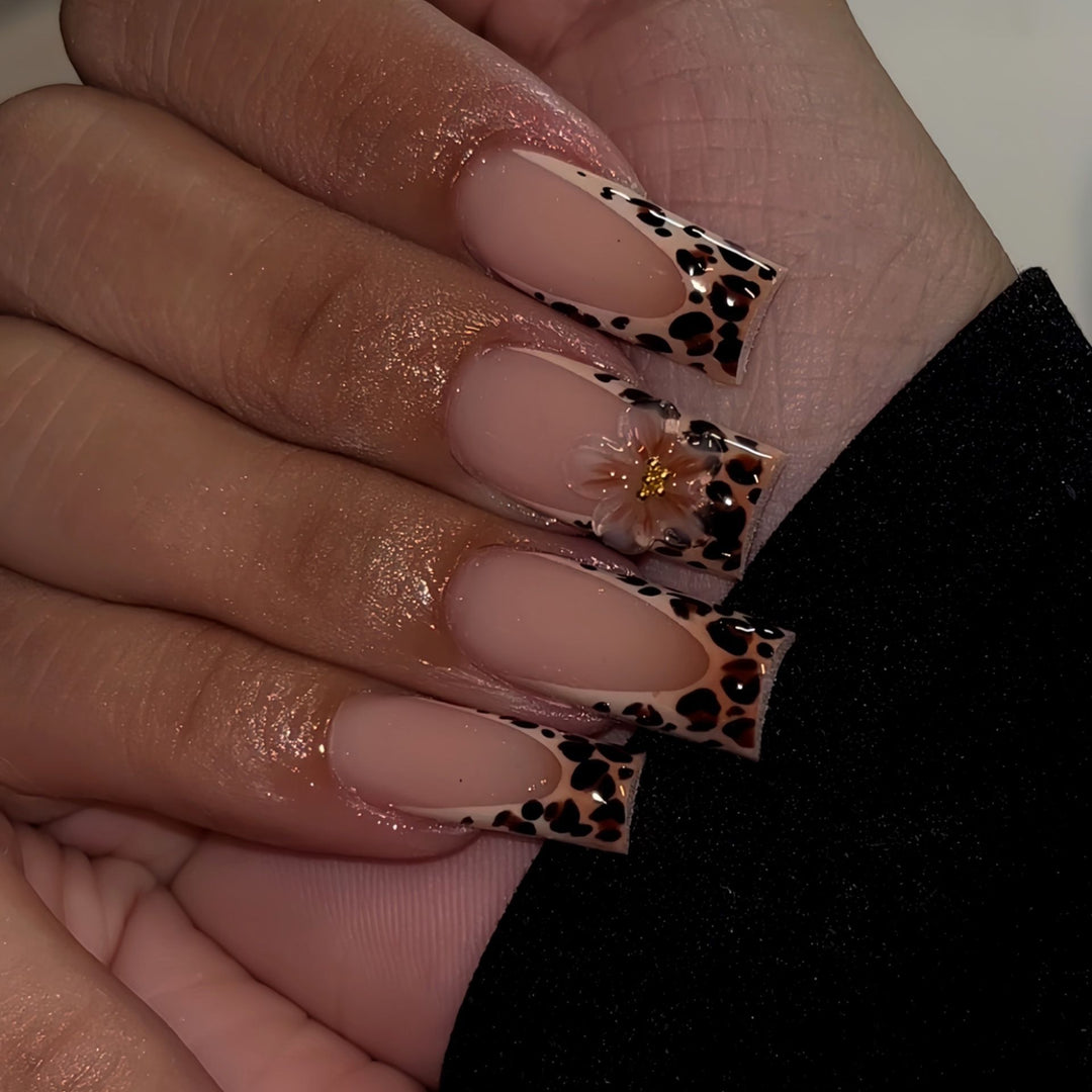Decorative Artisanal Nail Extensions Kalsten