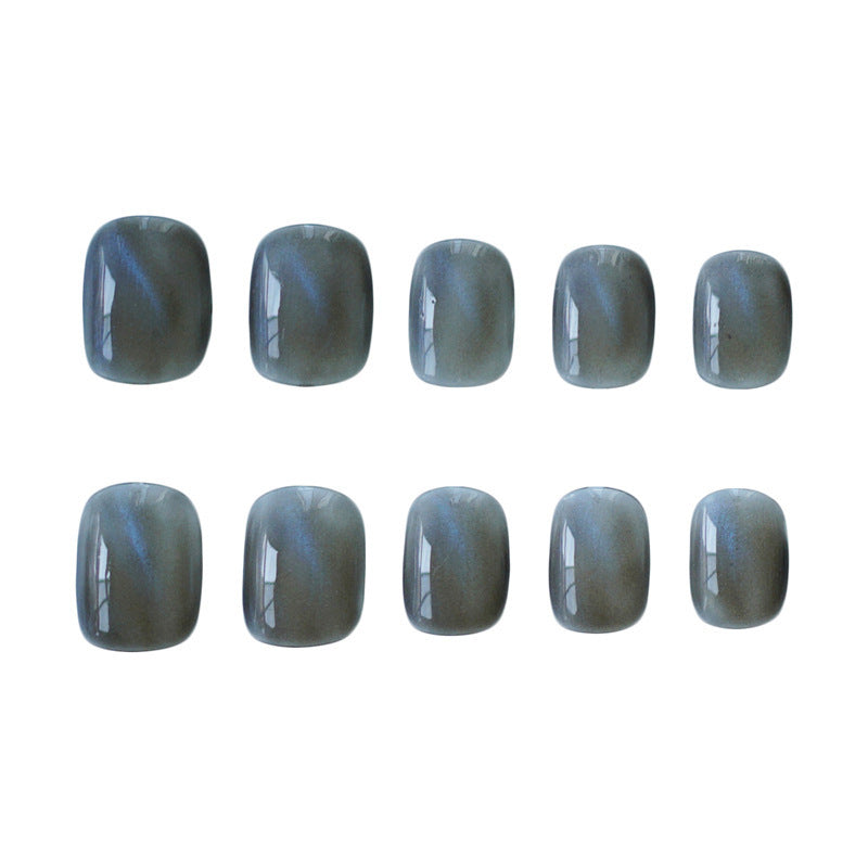 Elegant Glossy Press-On Nail Art