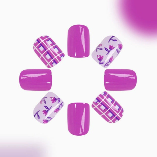 Decorative Floral Nail Art Set Kalsten