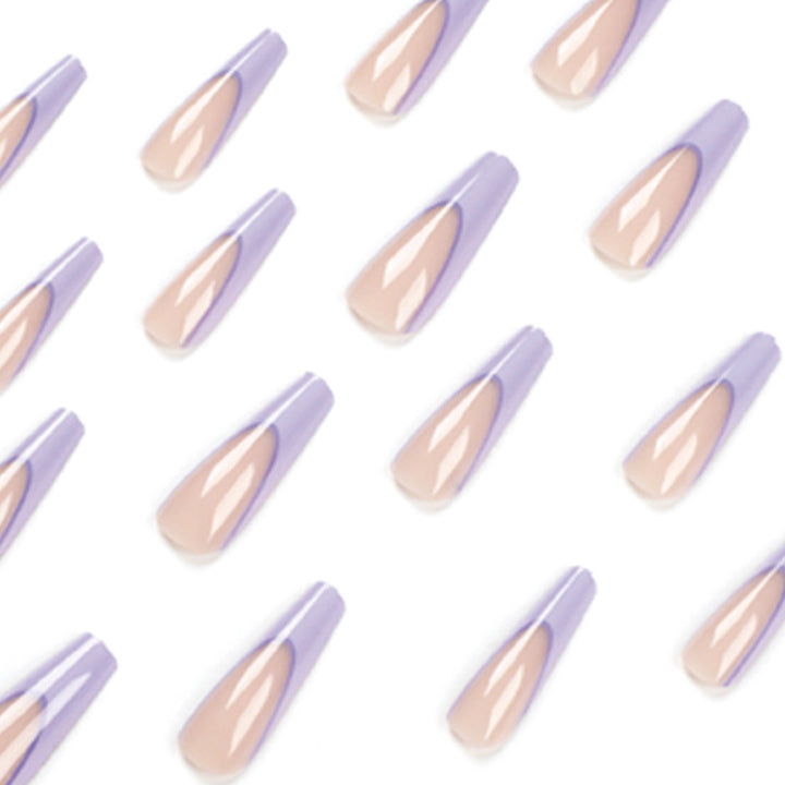 Artificial nail art with elegant ombre design Kalsten