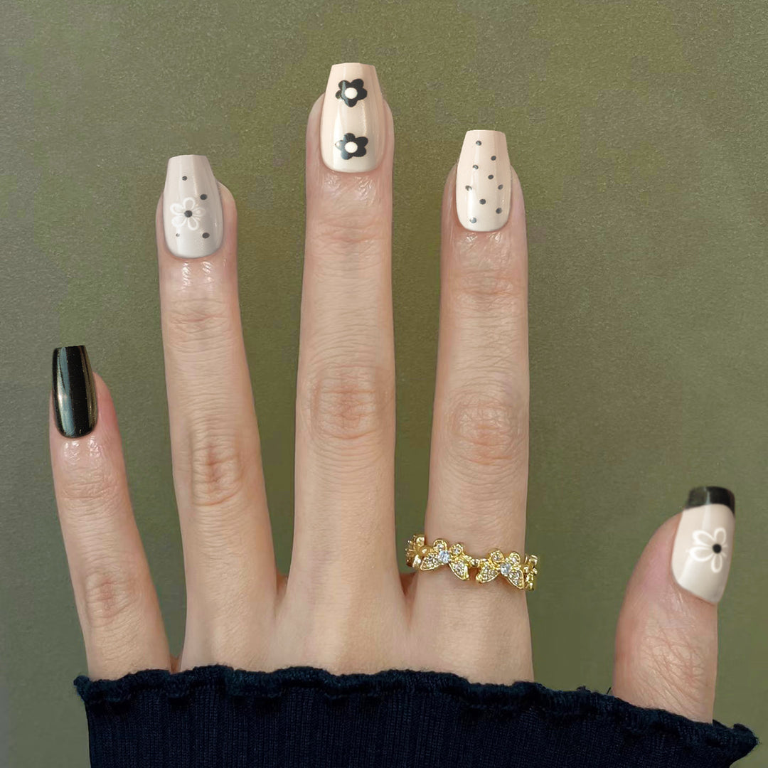 Stylish Floral Nail Art Set