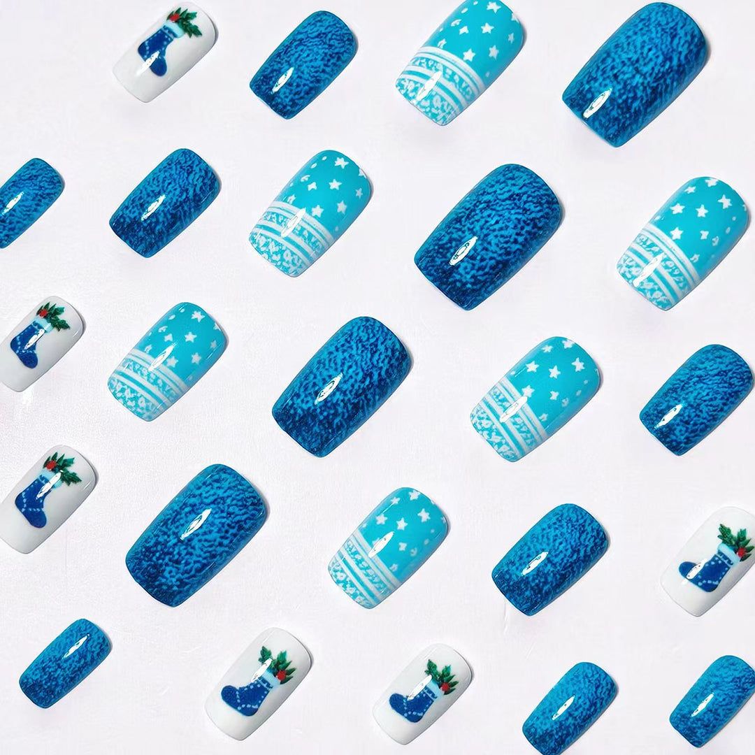 Festive Holiday-Themed Nail Art Kalsten 1788155600