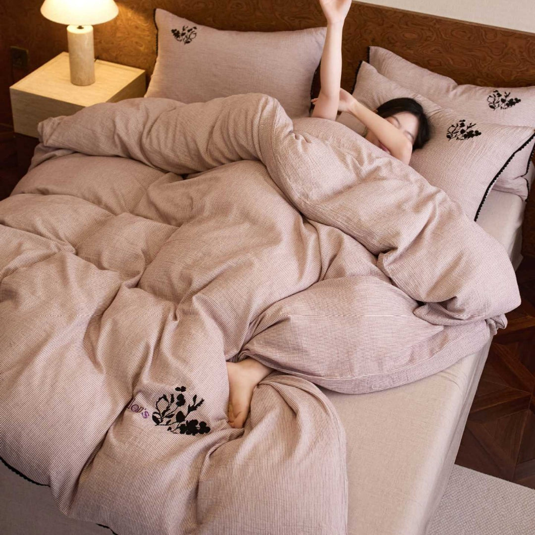 High-quality cotton blend bedding set with embroidery