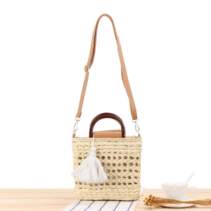Designer handbag with stylish wooden handle and practical detachable shoulder strap Kalsten