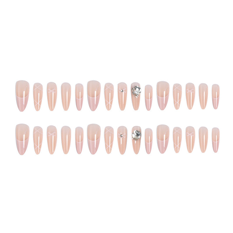 Artificial nail set with elegant design and dreamy 3D applications Kalsten