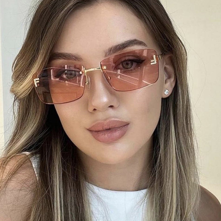 Ladies square sunglasses with elegant golden frame and stylish lenses Kalsten