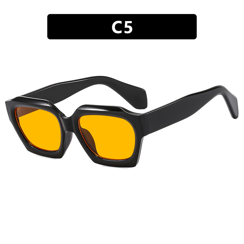 Women's fashionable sunglasses with distinctive geometric design and protective UV filter Kalsten