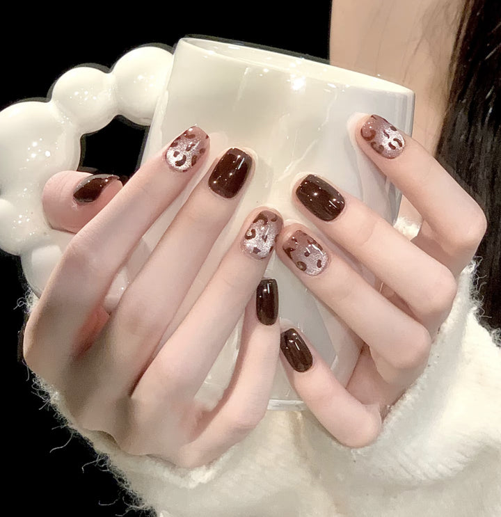 Artistic Press-On Nail Art Set with Floral and Gemstone Accents Kalsten