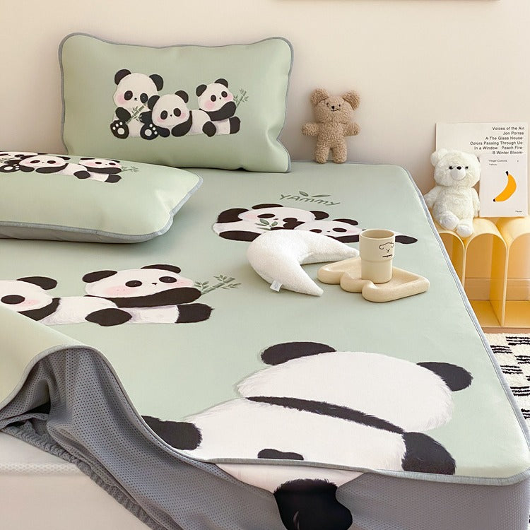 Kids bedding set with monster print, fitted sheet and decorative cushion made of soft microfiber