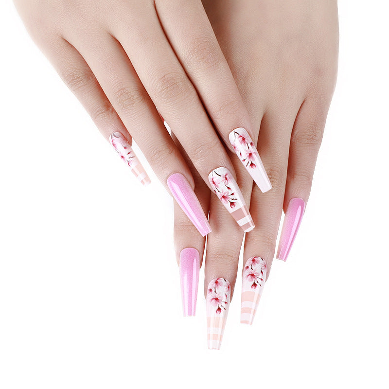 Artificial nails with floral embellishments Kalsten