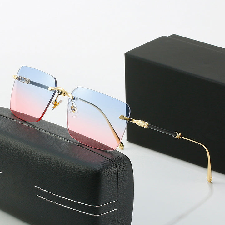 Women's fashionable sunglasses with square frame and luxurious accents Kalsten