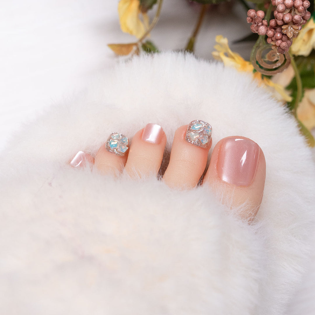 Elegant Rhinestone Embellished Gel Toenail Art