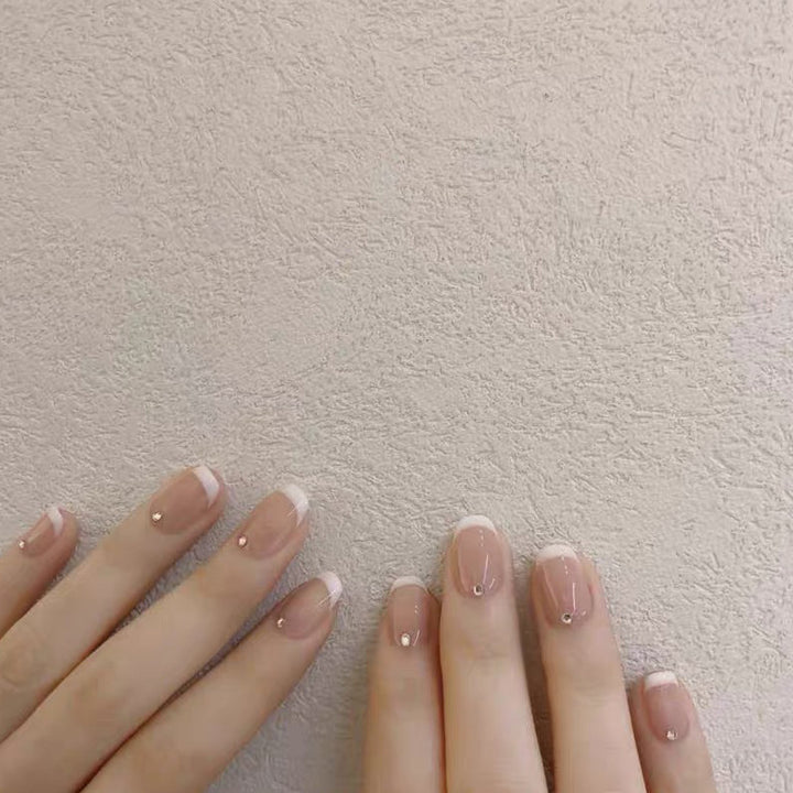 Elegant Press-On Nail Set with Rhinestone Accents