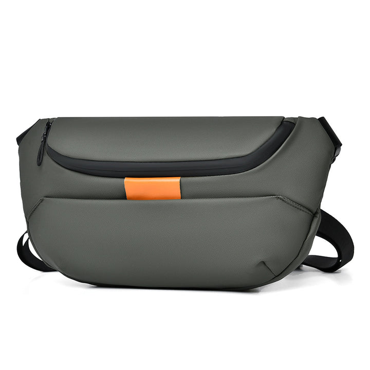 Sporty shoulder bag with versatile storage Kalsten