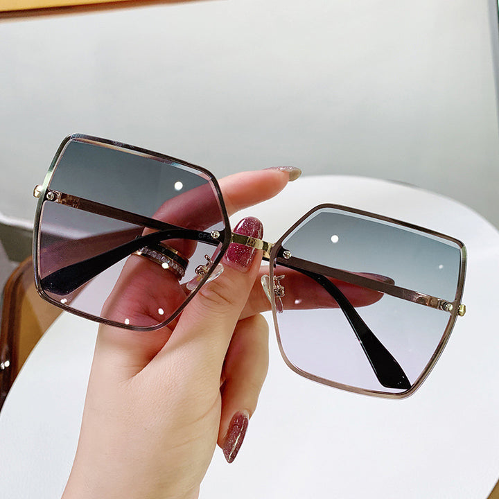 Ladies fashionable square sunglasses with polarized lenses Kalsten
