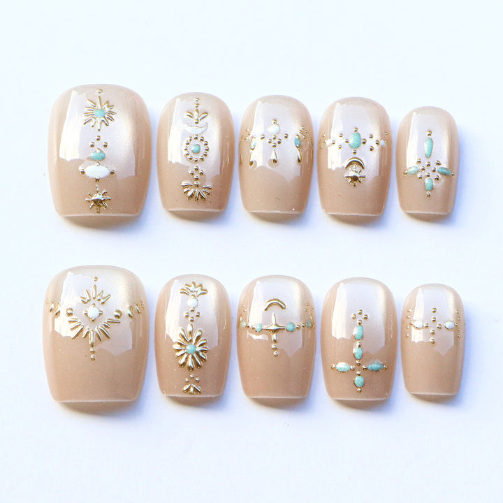 Exquisite Nail Art Press-On Set