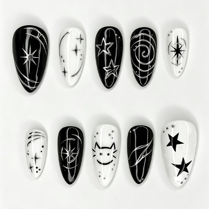 Nail art set with creative star motifs and sparkling accents Kalsten