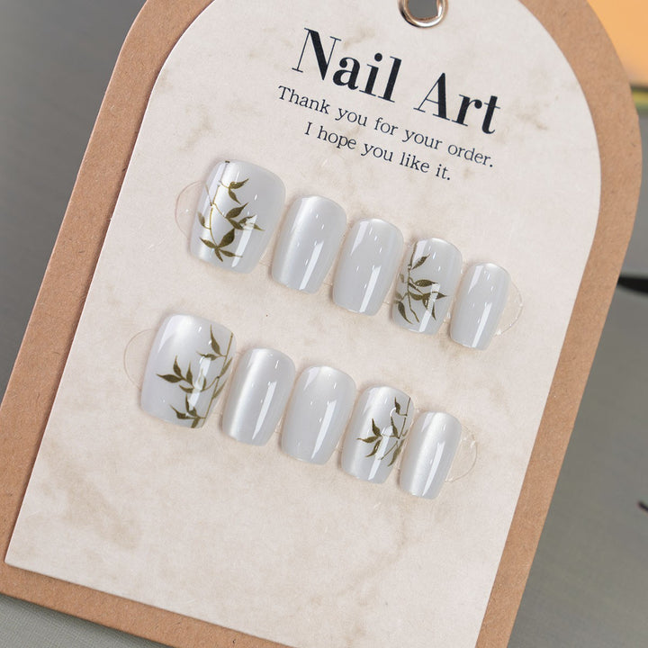 Elegant Floral Design Press-On Nails