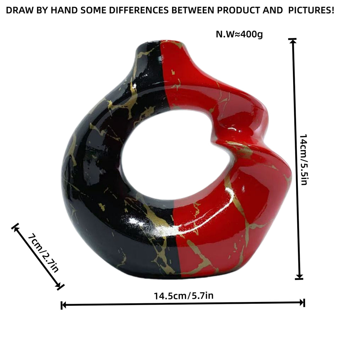Modernist sculpture in abstract form Kalsten