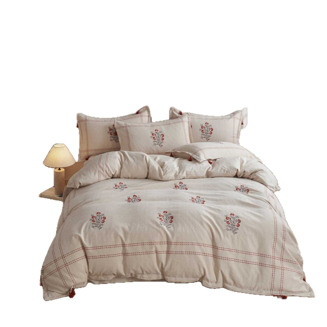 Embroidered bedding set