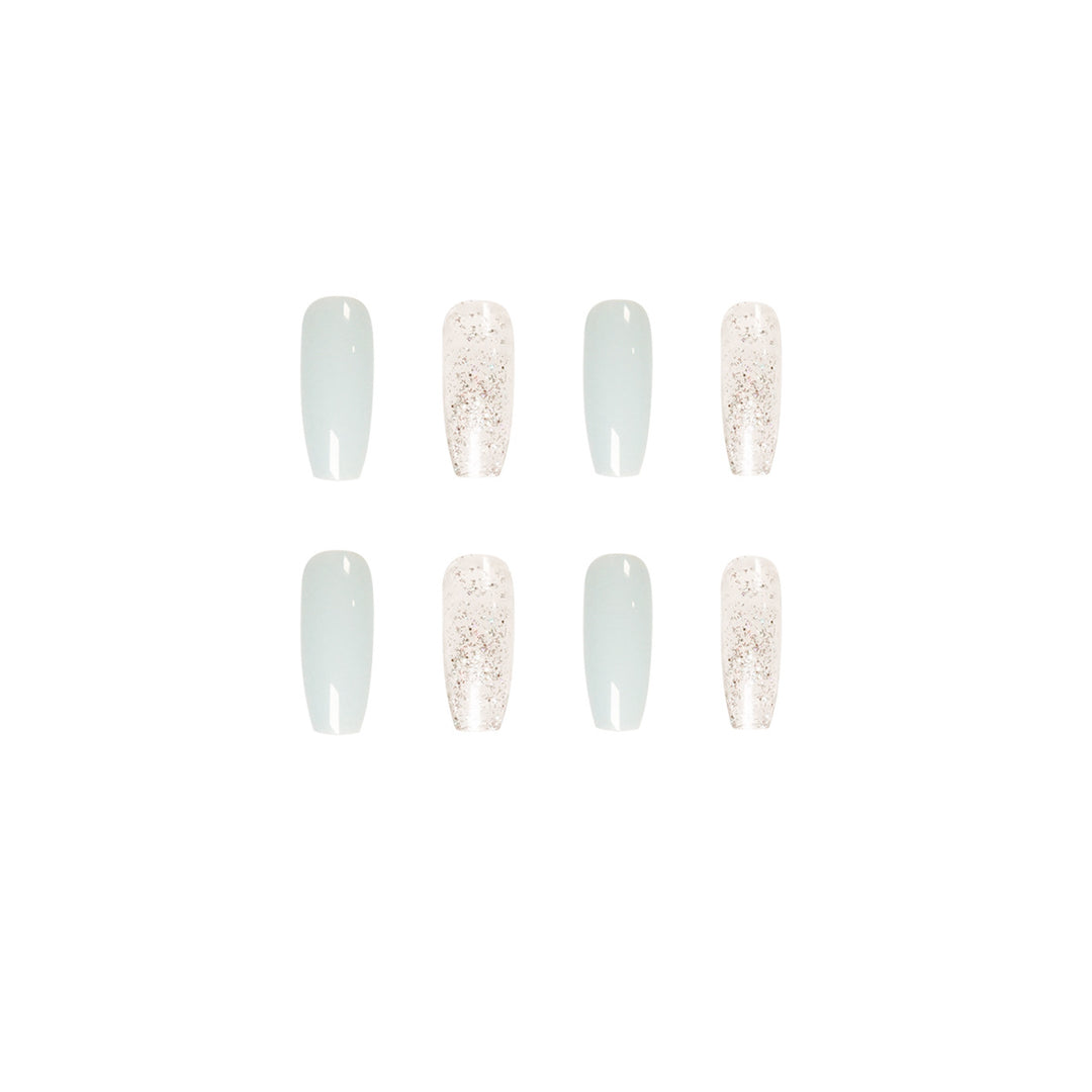 Elegant Nail Art with Glamorous Effects Kalsten