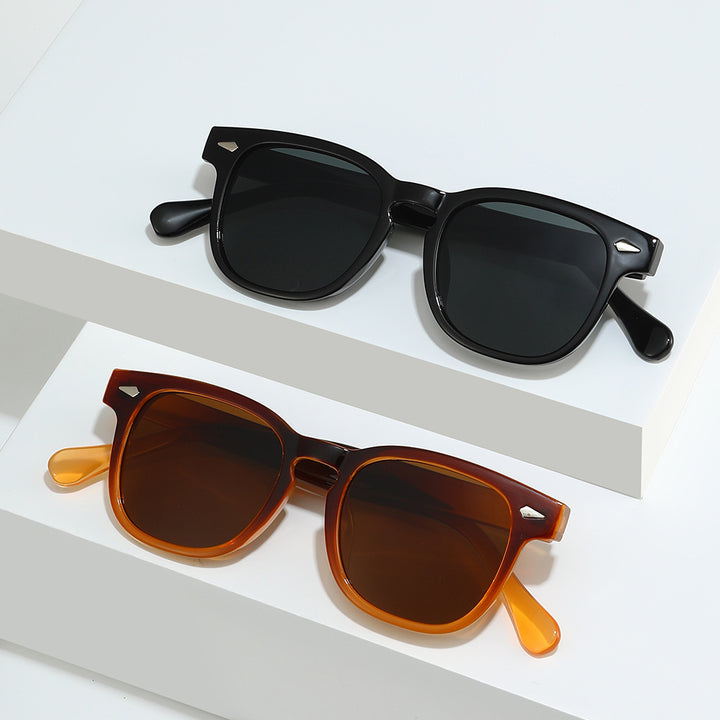 Classic Retro-Inspired Square Sunglasses Kalsten