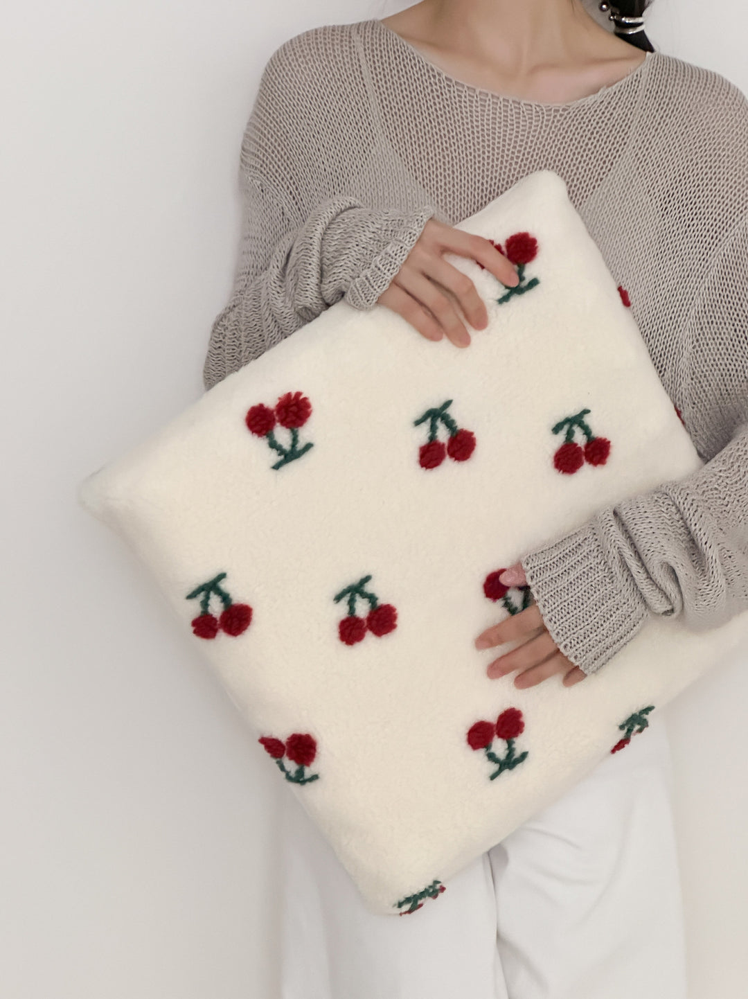 Oversize Sherpa Clutch with floral bouclé look