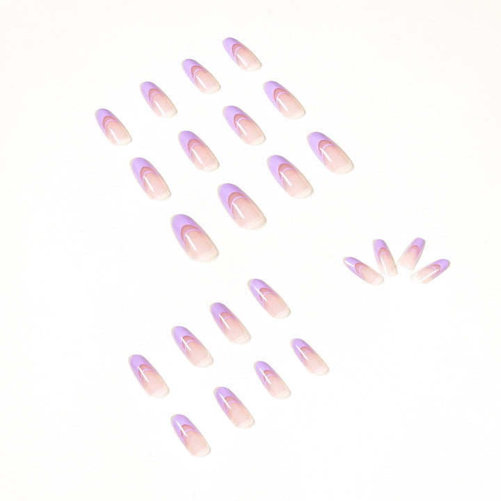 Elegant artificial nails with fine ombre design and noble accents Kalsten