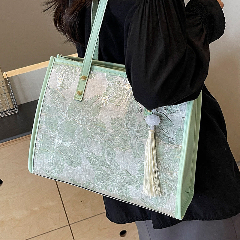 Floral Embroidered Handbag