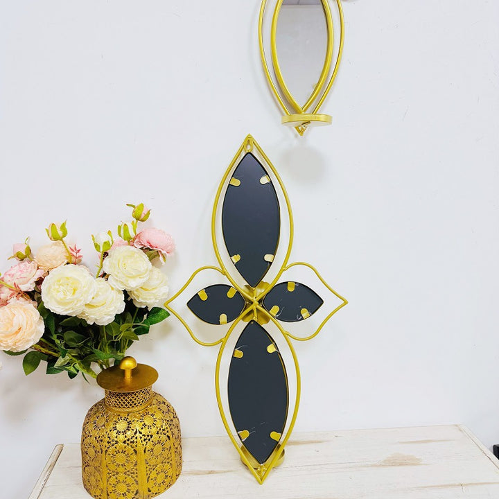Elegant Floral Wall Mirror with Decorative Metal Design Kalsten