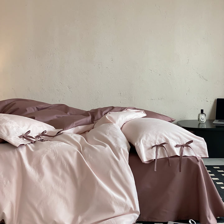 Elegant cotton satin bedding set with reversible function and ties
