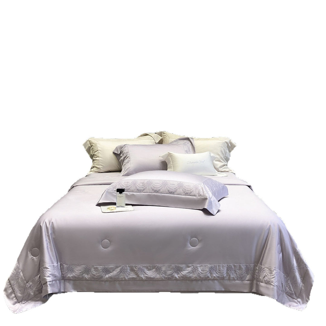 Satin duvet cover and pillowcase set with fine jacquard embroidery and hotel finish