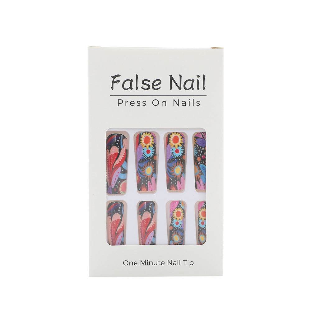 Creative Art Nails in Artistic Floral Design Kalsten