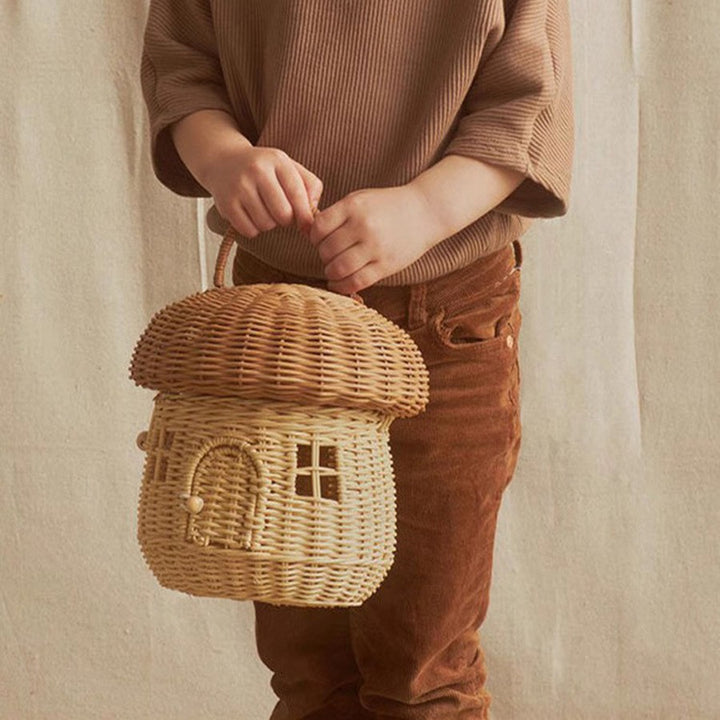 Playful hand basket in house design Kalsten